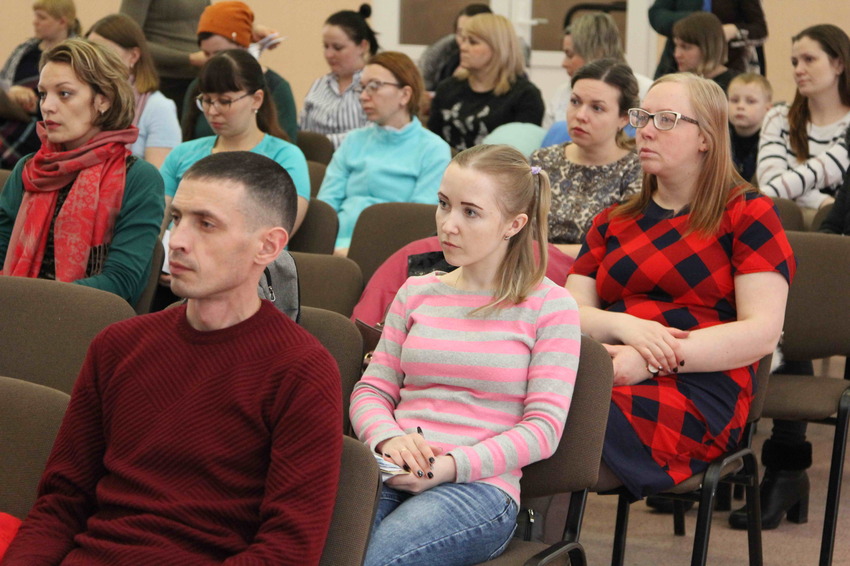 svet130319 1