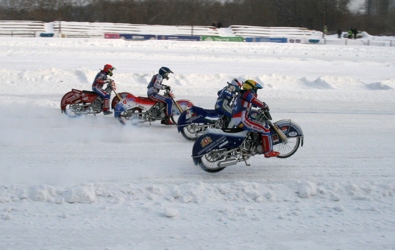 moto110121 0