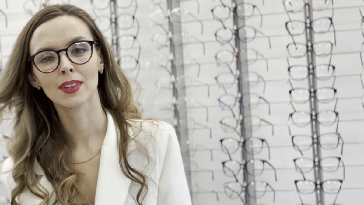 И видеть, и выглядеть на отлично: новогодний подарок каменцам от оптики «Леро», который поможет обрести четкое зрение