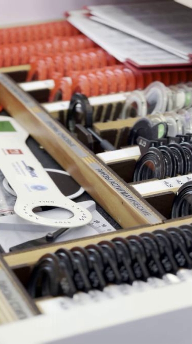 И видеть, и выглядеть на отлично: новогодний подарок каменцам от оптики «Леро», который поможет обрести четкое зрение