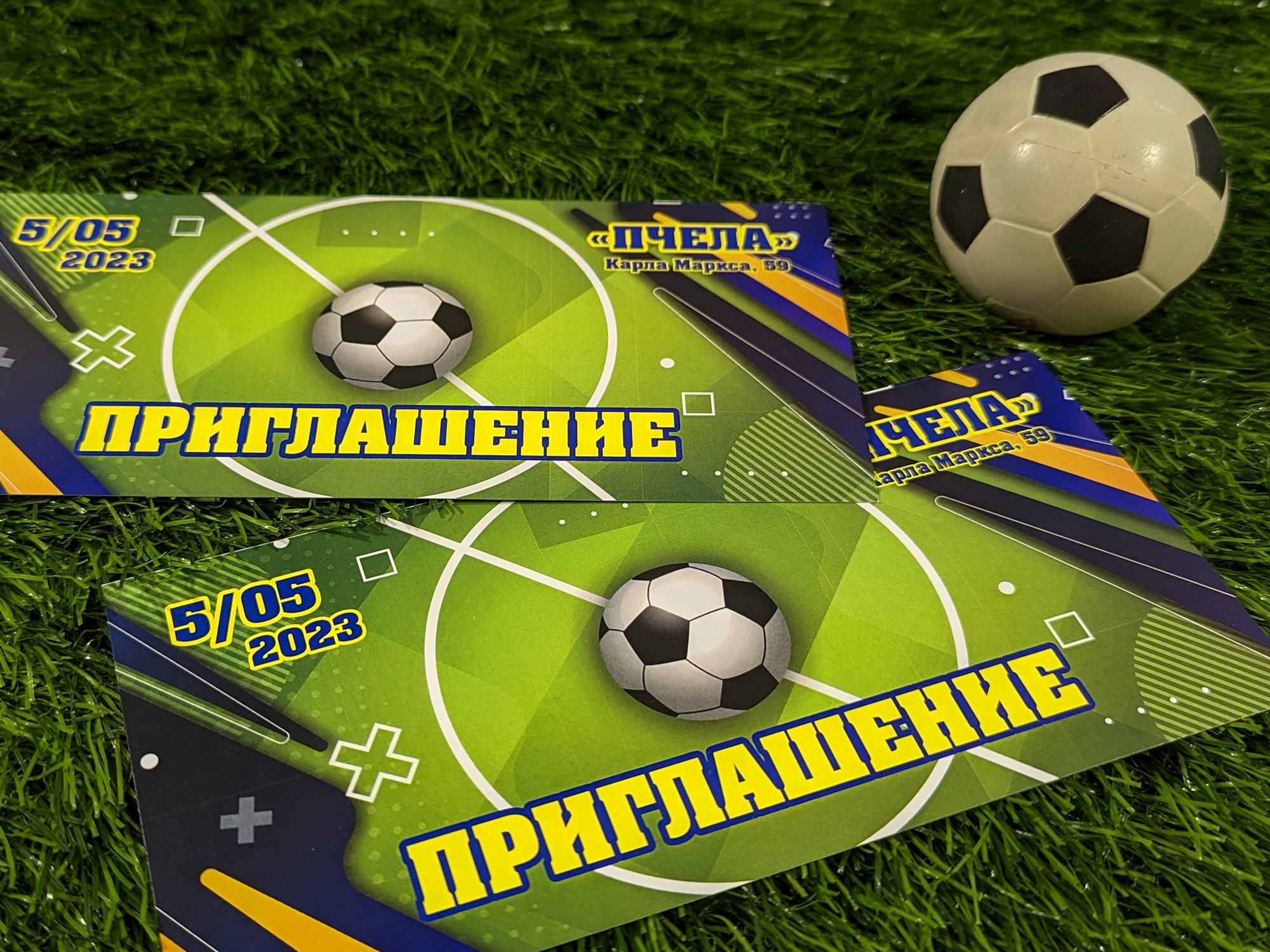 Открытки и пригласительные. Изящность классического поздравления в элегантном современном исполнении