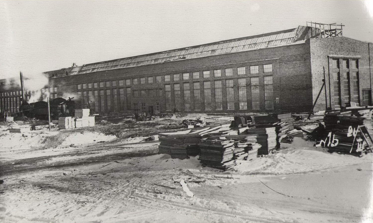 fasad vysotnoj zony glavnogo korpusa 1942