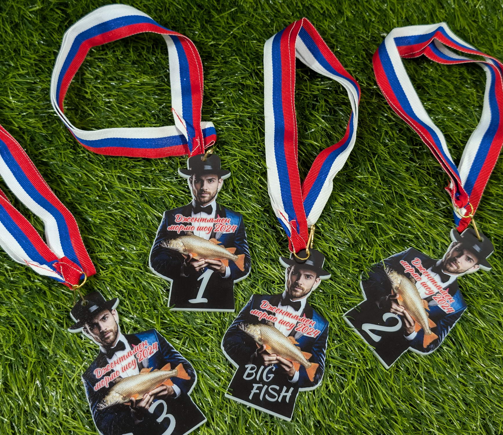 Вымпелы, награды из акрила, медали и другая наградная продукция в Каменске-Уральском