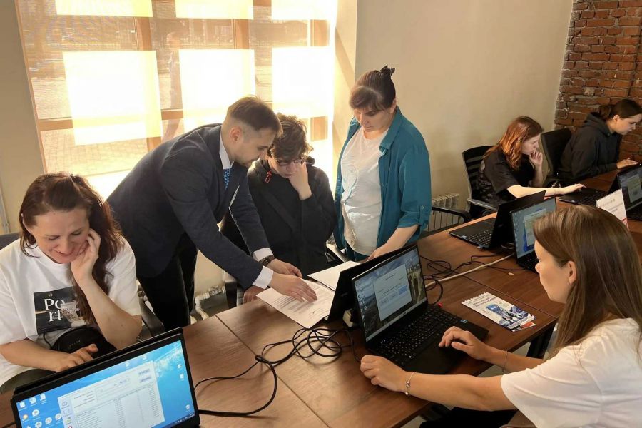 Более 2,8 тысяч свердловчан в 2026 году пройдут бесплатное переобучение по востребованным профессиям