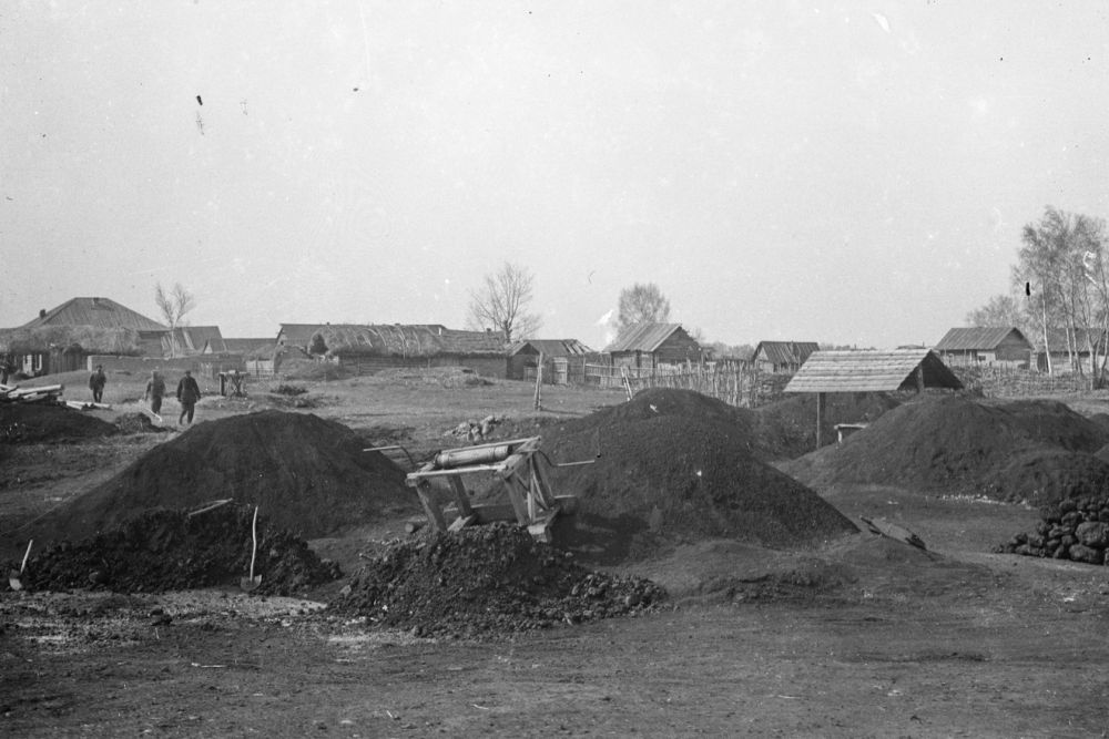 1930. Добыча руды окраины г. Каменска Уральского