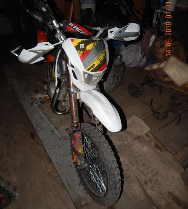 moto140619