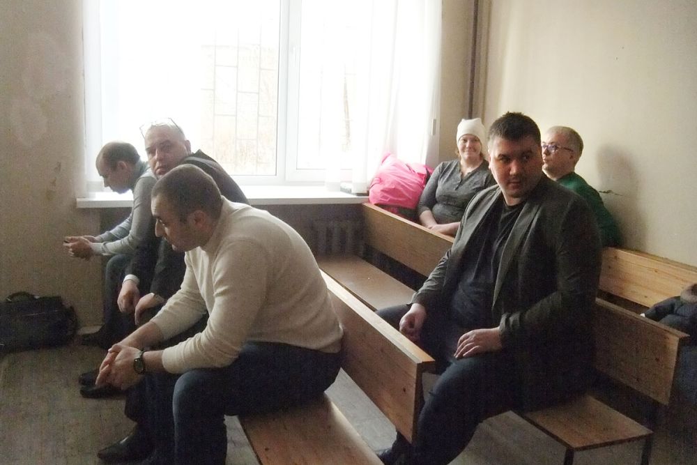 Подсудимые слева направо Алексей Возчиков Алексей Андреев Эмиль Гасанов Василий Половко