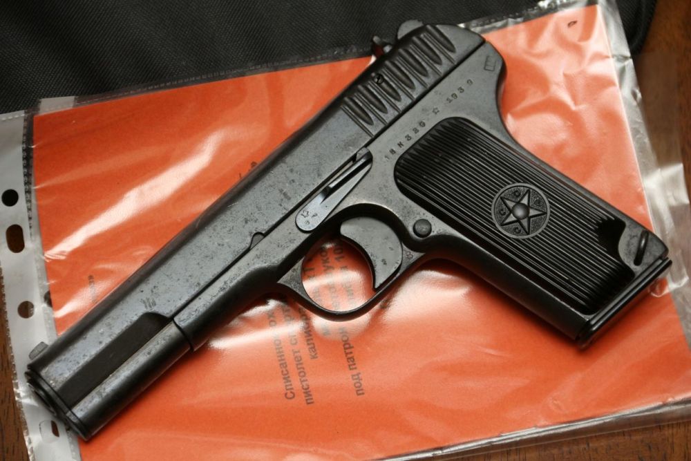 pistolet260221