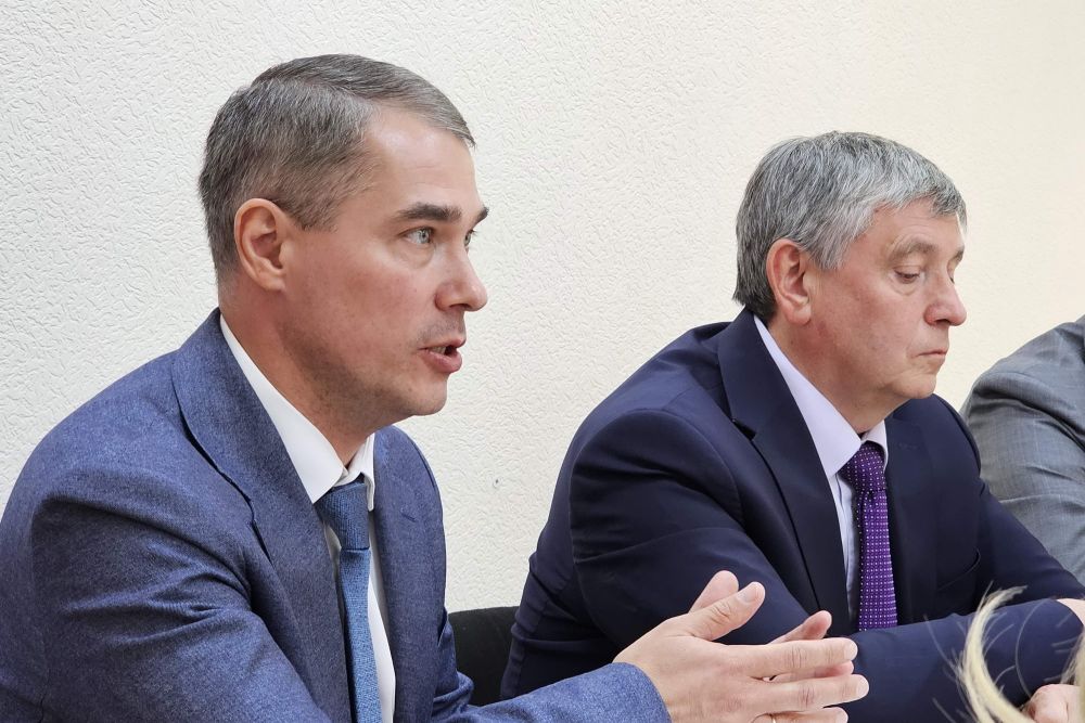 В Южном округе прошло расширенное заседание Общественного совета с участием  Виктора Кокшарова