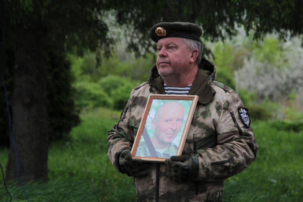 В Каменске-Уральском простились с Василием Комаровым