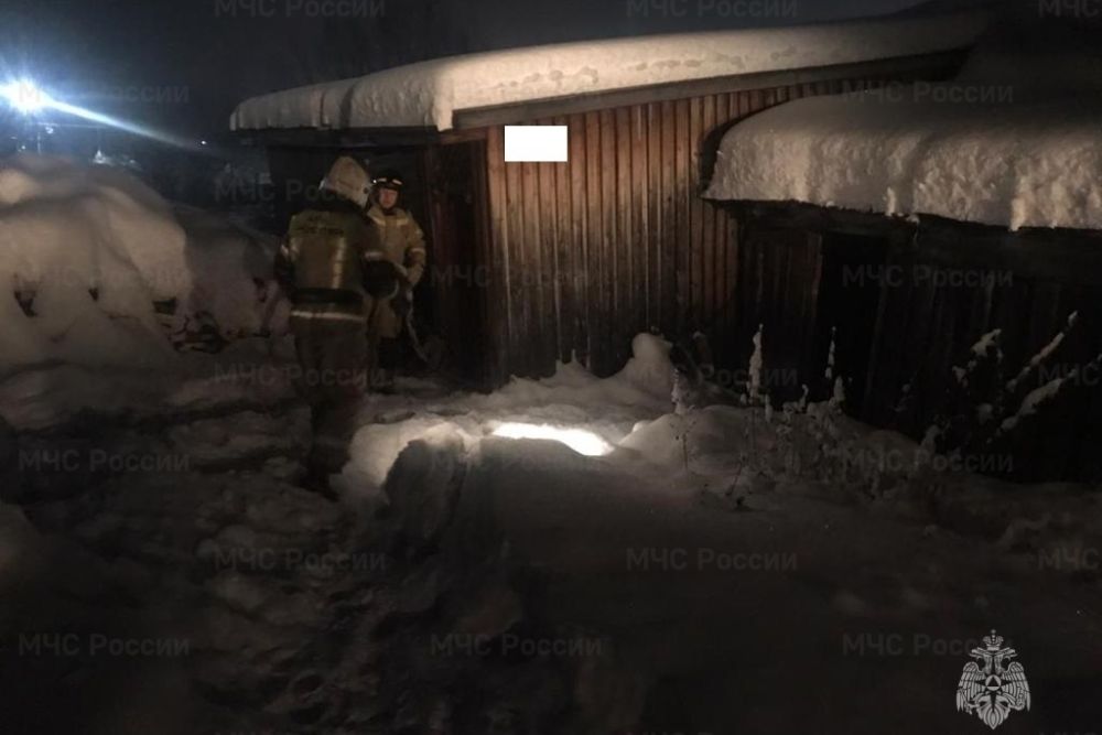 Ночной пожар в деревне Волково