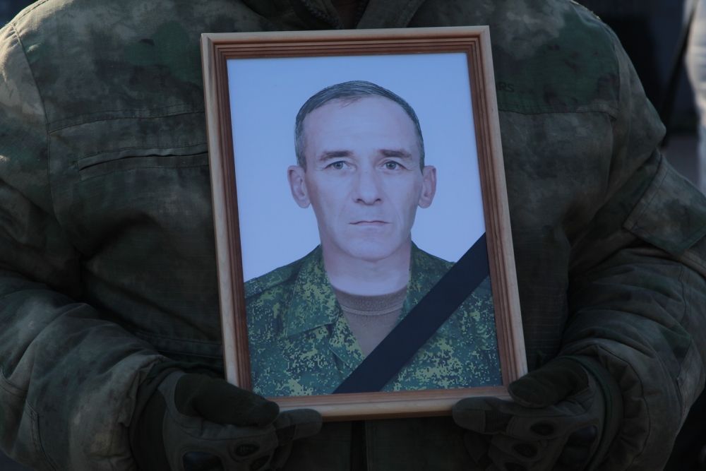 в Каменске-Уральском простились с младшим сержантом Эдуардом Бывальцевым