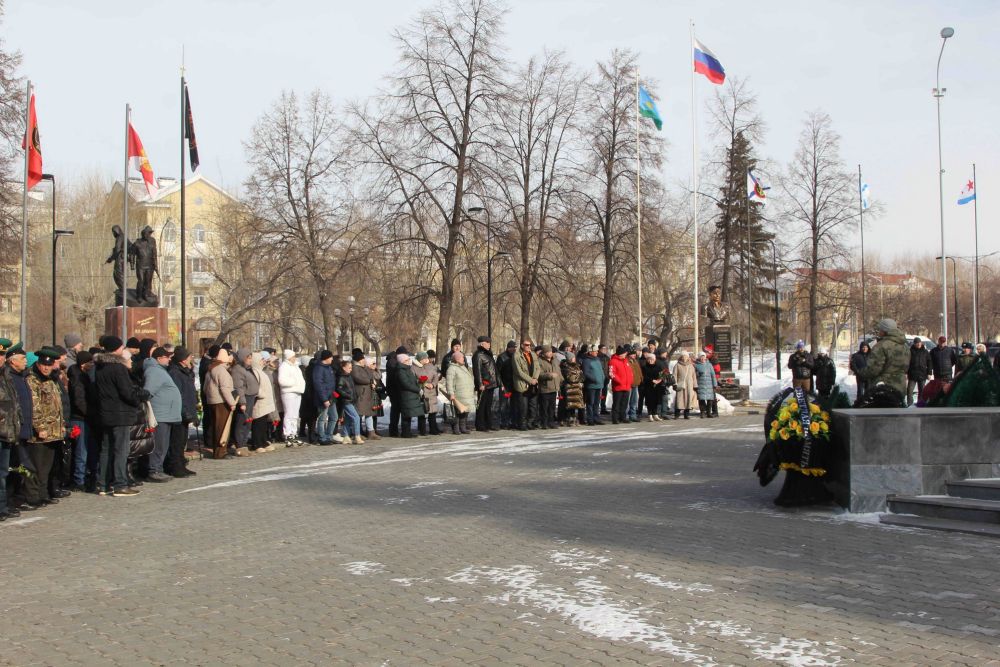 В Каменске-Уральском простились с Эдуардом Волеговым