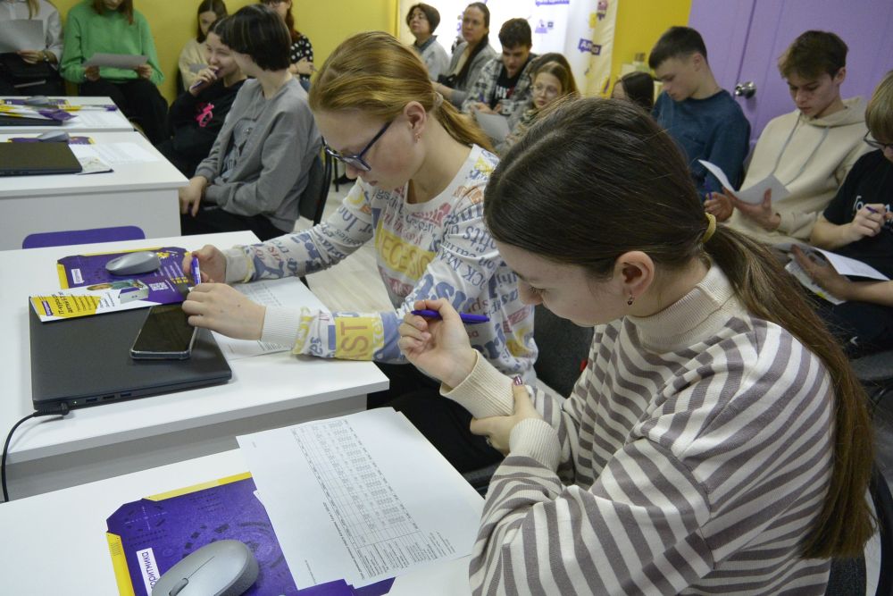 Открытые уроки финансовой грамотности прошли для учащихся школ Каменского района