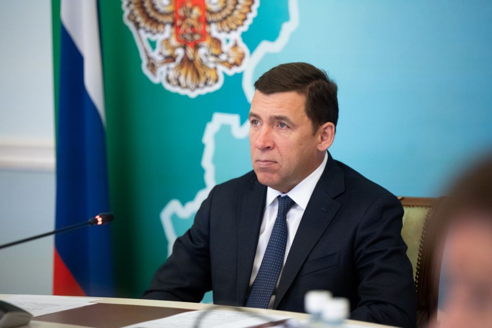 Евгений Куйвашев сложил с себя полномочия главы Свердловской области