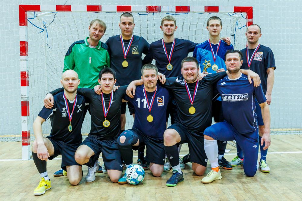 Синарские трубники провели турнир по мини-футболу