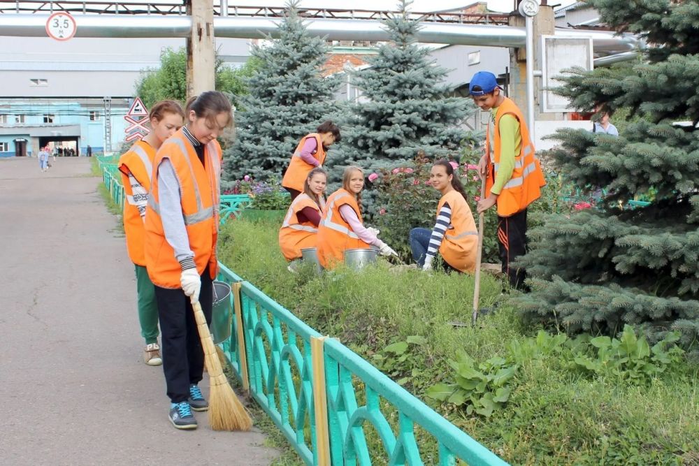 Тысячи подростков в Свердловской области нашли временную работу