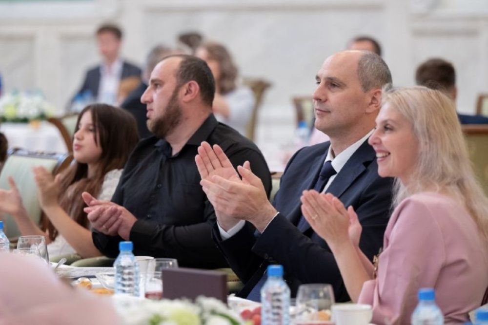 Губернатор Свердловской области представил Уральскую демографическую доктрину