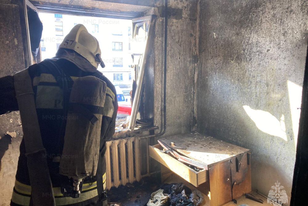 В Синарском районе утром в воскресенье сгорел балкон