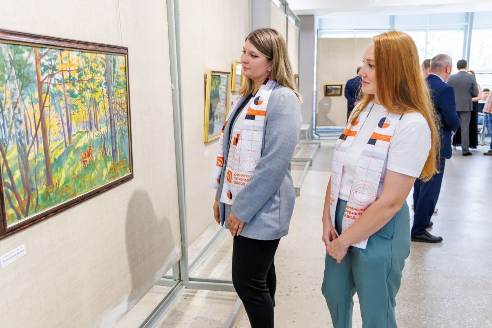 СинТЗ поддержал открытие выставки художника Ивана Слюсарева в Каменске-Уральском 