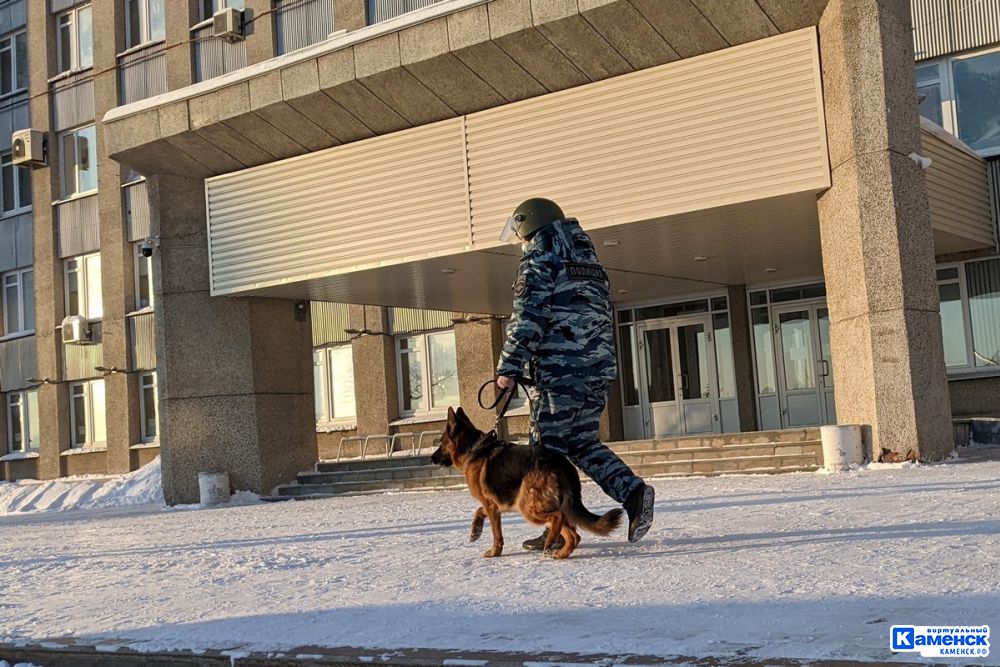 4b883364e402737b629610fbfcff4bab1514806d4acf6d621da4e1b681caa4b63b origin