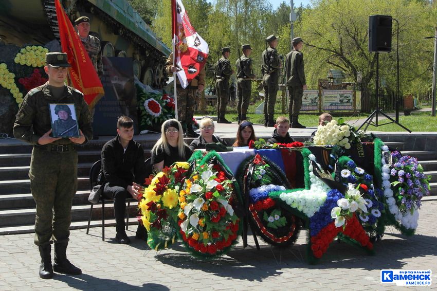 ecbff493d7ddaceccd7cda33b82008d786033643696c7ff883a2e2e7fc19c12b8