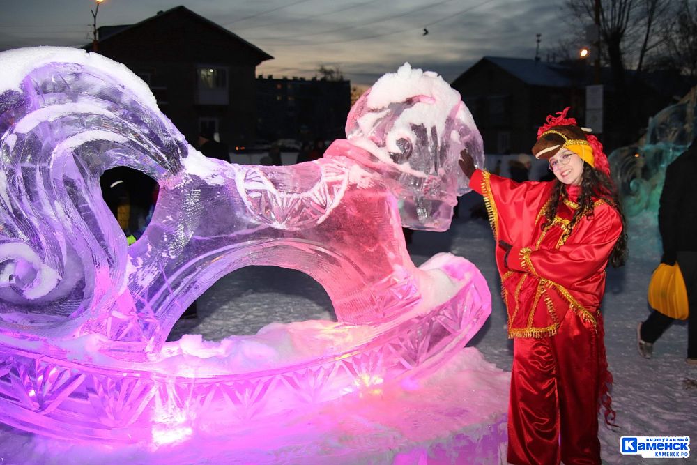 Традиционные новогодние городки открылись в&nbsp;Каменске-Уральском. Фоторепортаж Виртуального Каменска