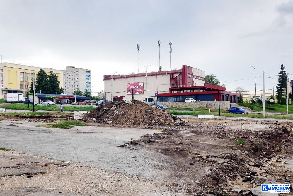 В Каменске-Уральском продолжается реализация проекта по созданию пешеходной зоны на улице Челябинская