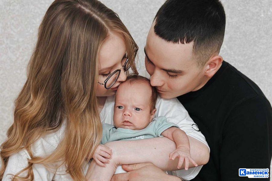 Более четырех тысяч свердловских семей получили сертификаты на областной материнский капитал