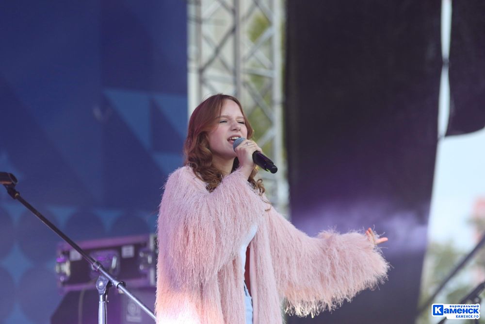 Каменская певица: о себе, трудолюбии и покорении сцены