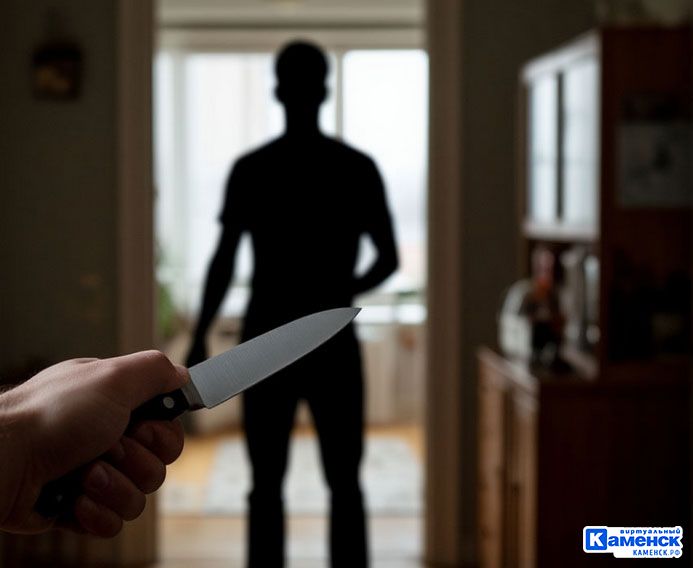 По улице Лермонтова женщина ударила сожителя ножом в живот во время любовной ссоры