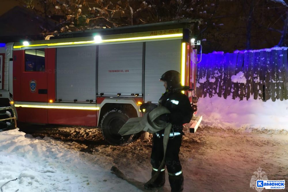 Двоих детей спасли при пожаре на улице Белинского