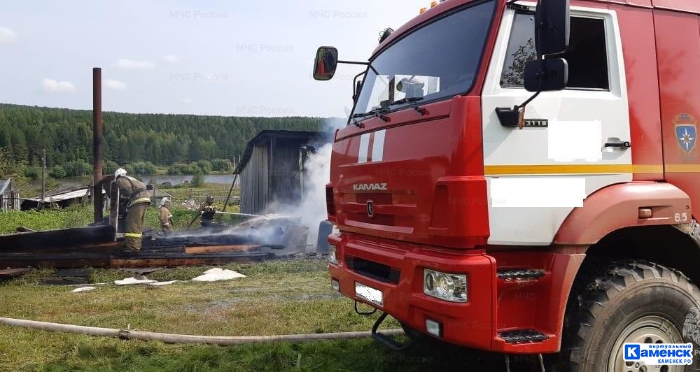 Сегодня днем на пожаре в деревне Брод пострадал человек