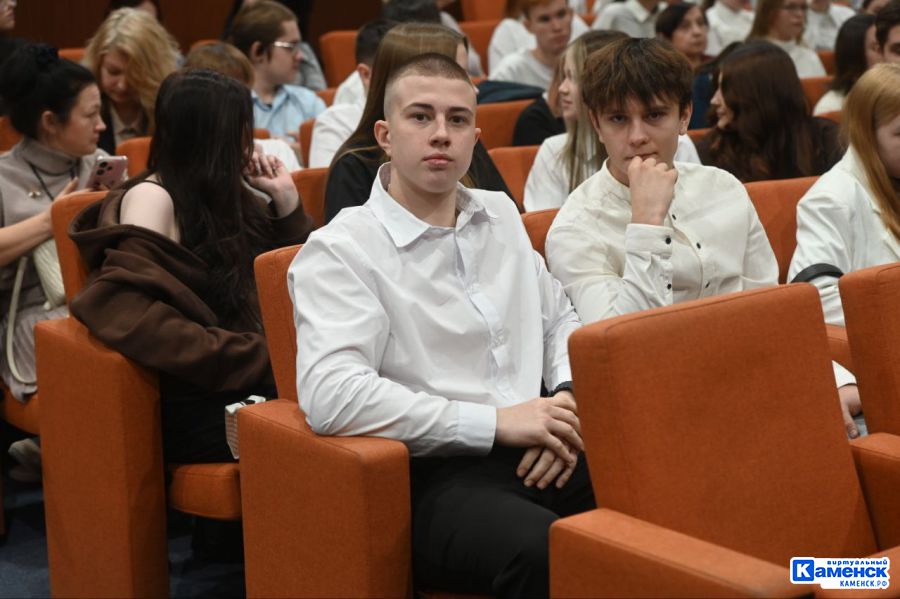 Лучшие работы студентов техникумов и вузов Среднего Урала получат денежные премии