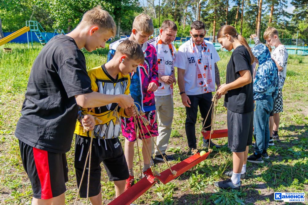 Синарские трубники с драйвом отметили День защиты детей 