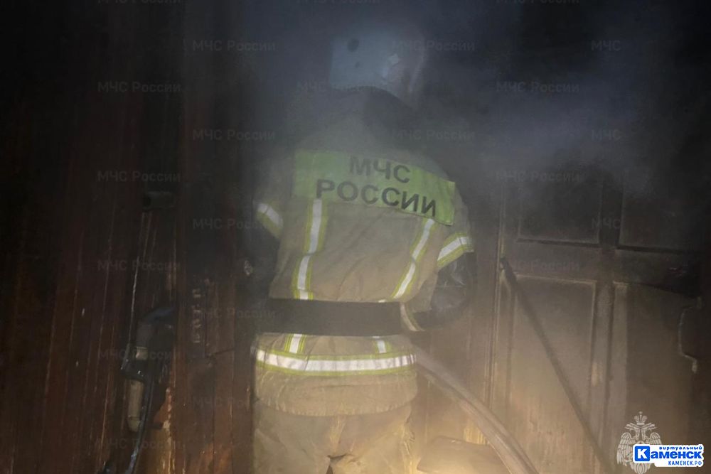 Сегодня утром в Каменске-Уральском горела квартира в пятиэтажном жилом доме