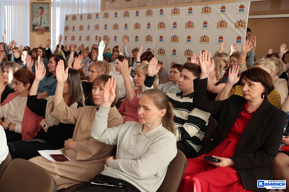 В 2025 году на образование в Каменске-Уральском потратили более 6 миллиардов рублей