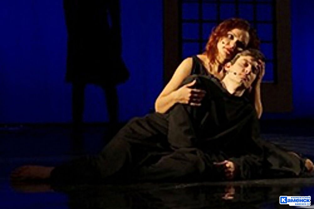 Чеховский режиссёр - на балконе