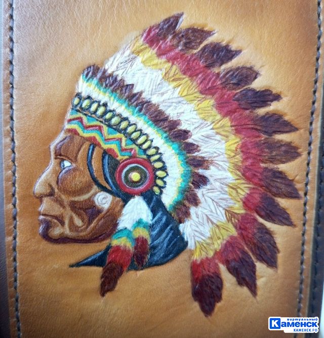 Каменская мастерица: про кожу, тиснение и правильные сумки