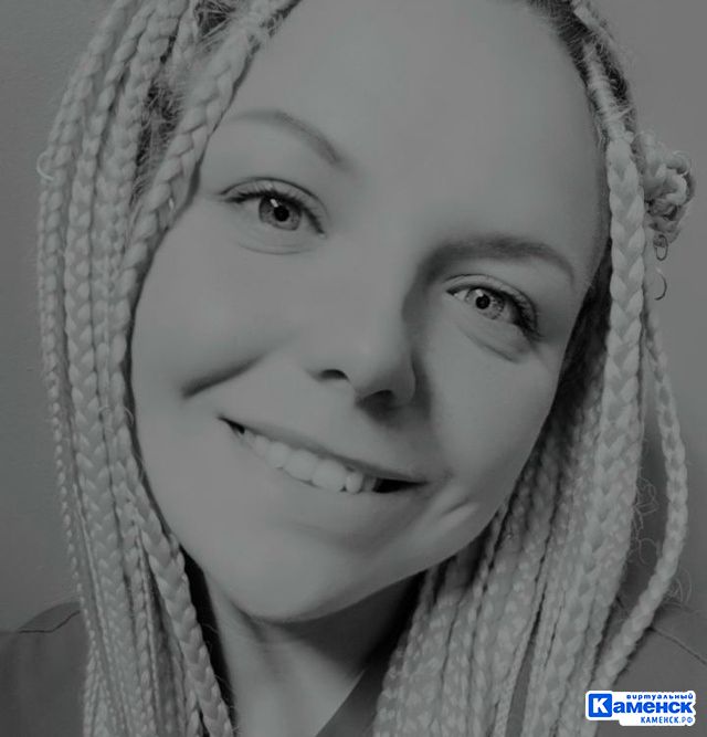 Алёна Шуварова про себя и работу с ростовыми куклами в Каменске