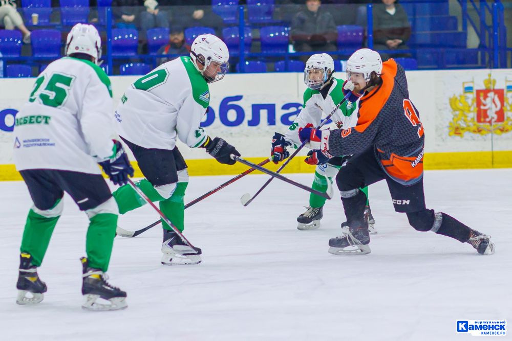 Хоккейная «Синара» опять победила