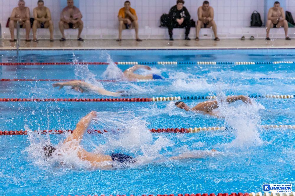 На СинТЗ провели турнир по плаванию